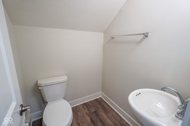 Building Photo - 537 Steinbeck Pl