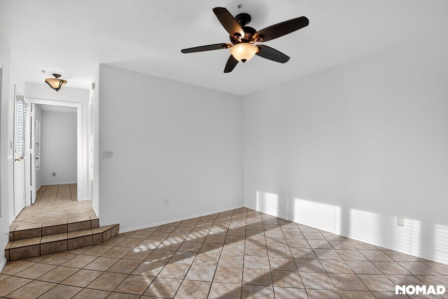 Building Photo - 11782 N 112th Way