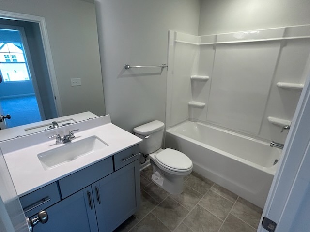 2nd Floor Hall Bath - 266 Peebles Dr