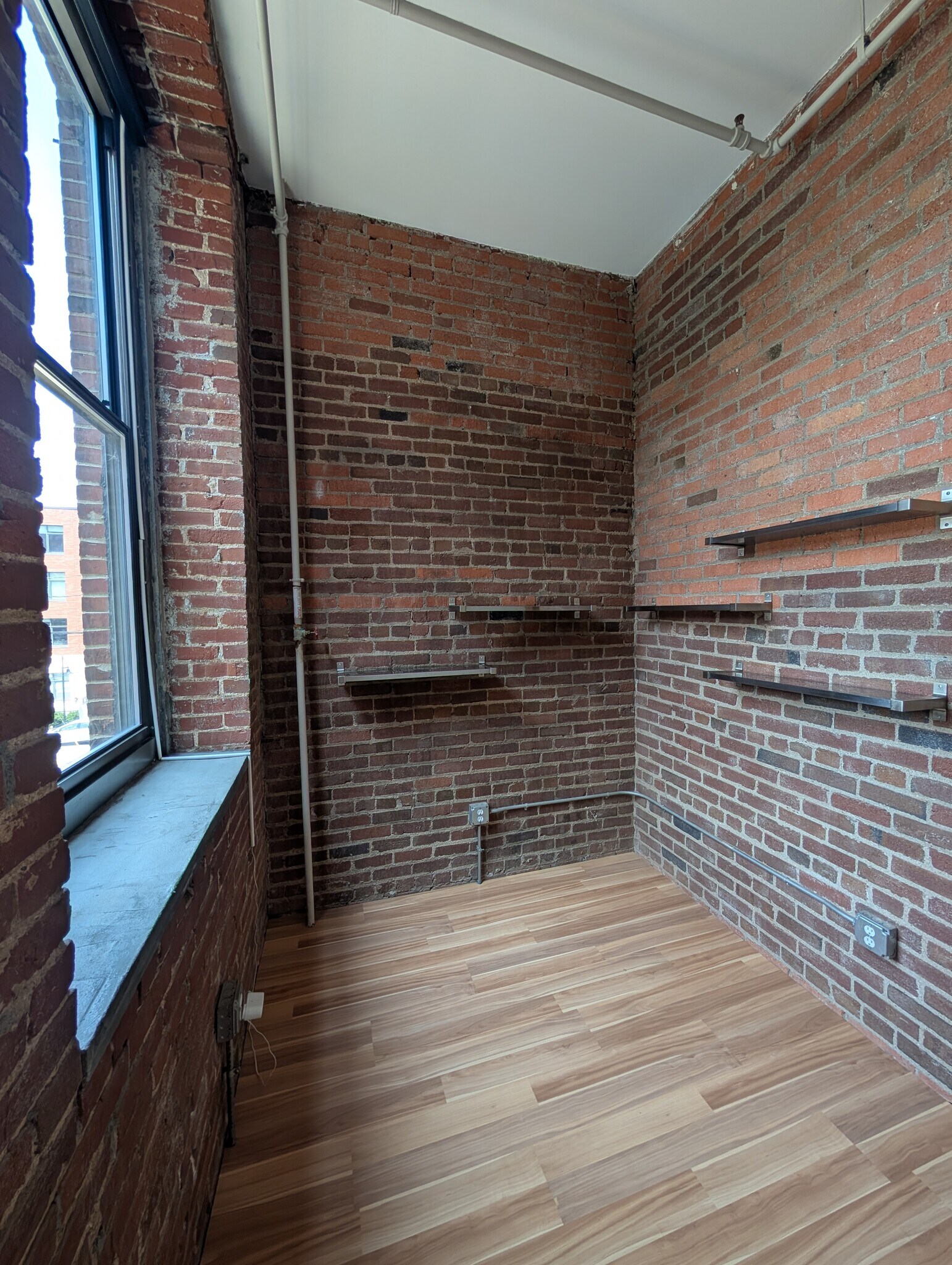 Office Nook - Built-in's - 200 Main St