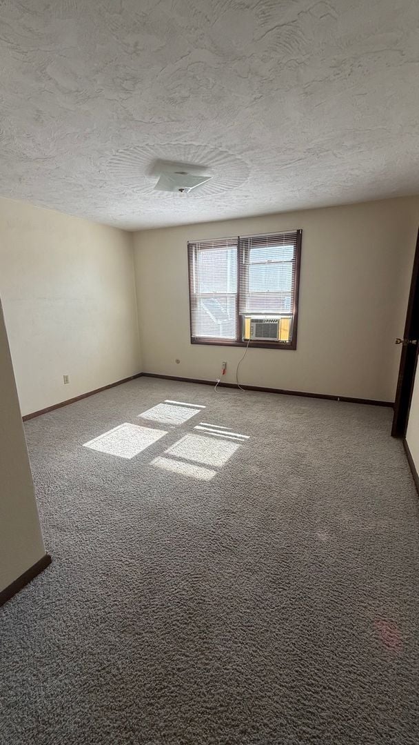 Building Photo - 709 E 29th St