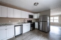 Building Photo - 467 Southern Way