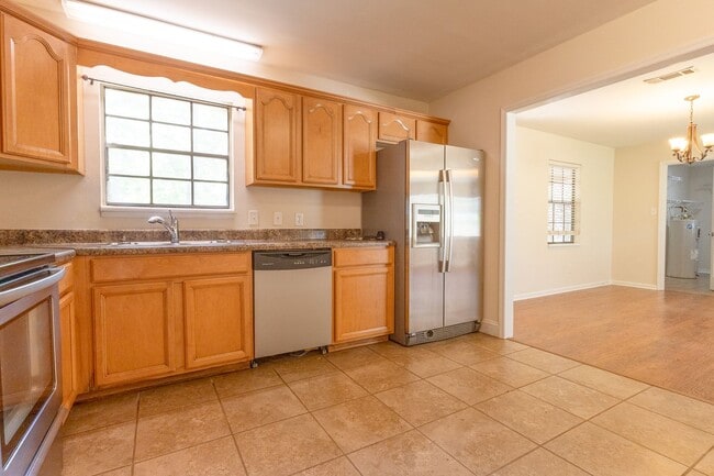 Building Photo - 3 BR 2 bath home in Troy