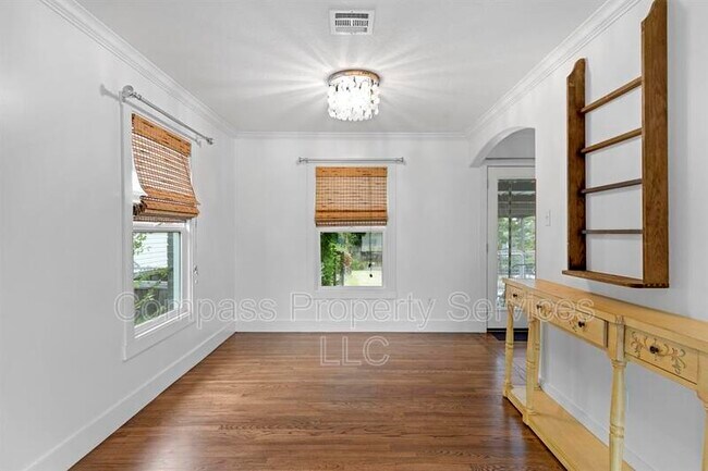 Building Photo - 1113 N New Rd