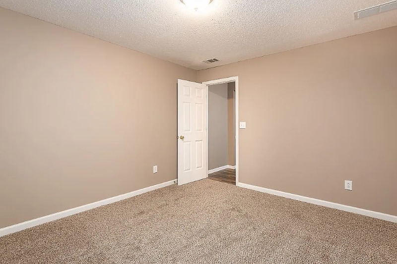 Building Photo - 1311 Rocking Chair Ct