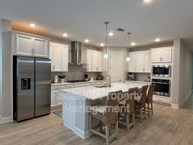 Building Photo - 387 Union Hill Dr