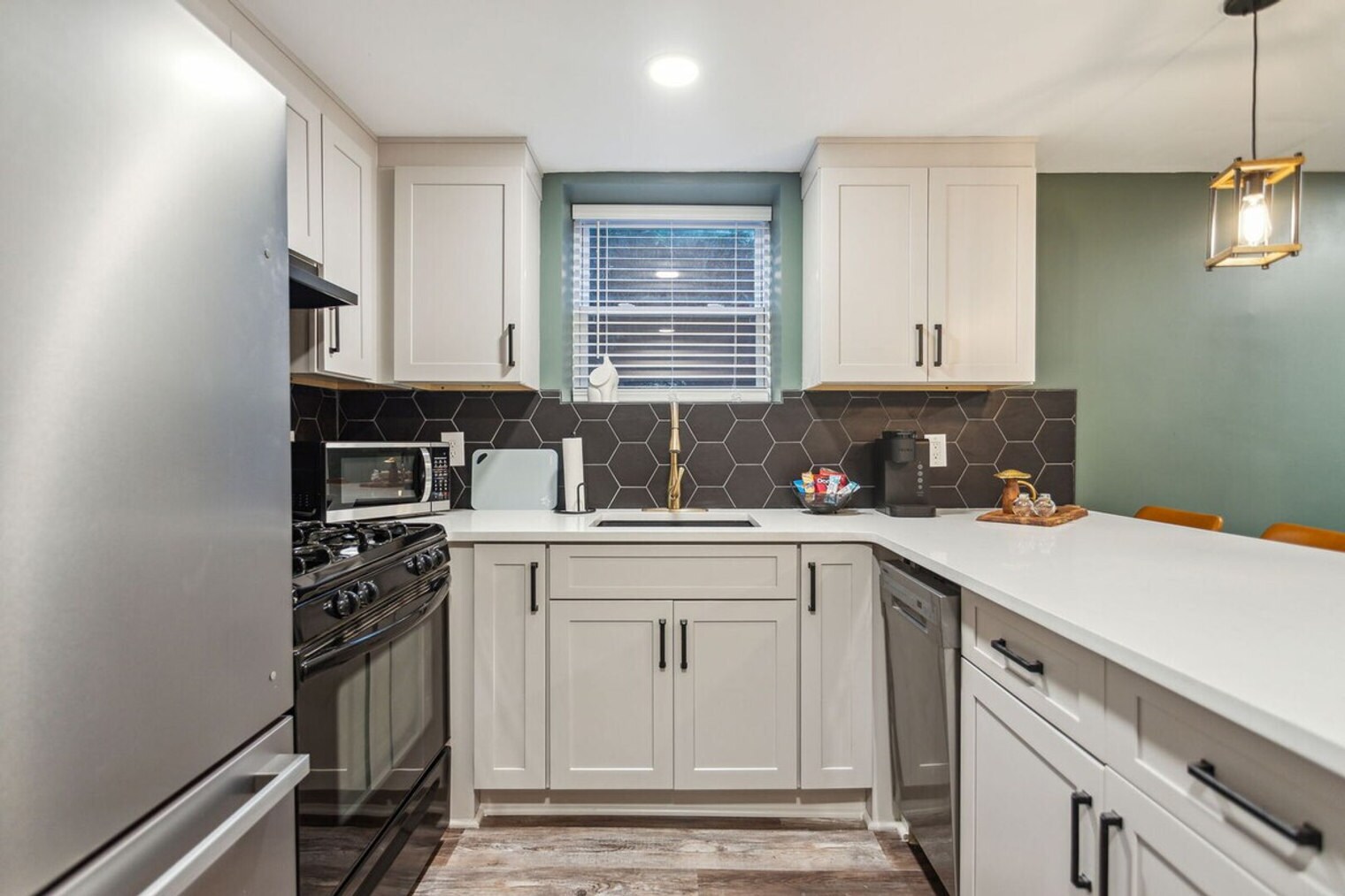 Building Photo - 434 Terrace Dr