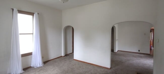Building Photo - 924 Kearney St