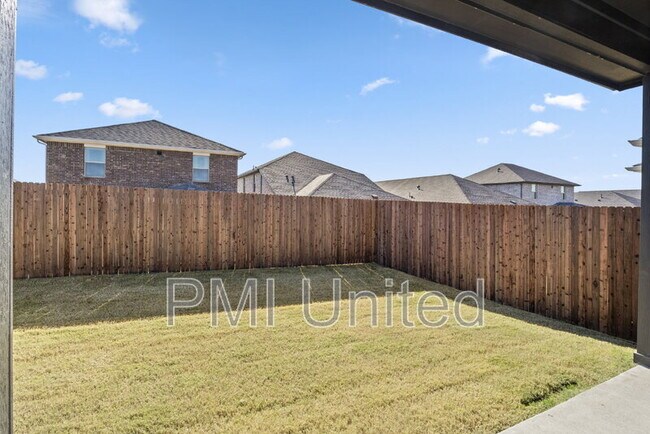 Building Photo - 203 Travine Dr