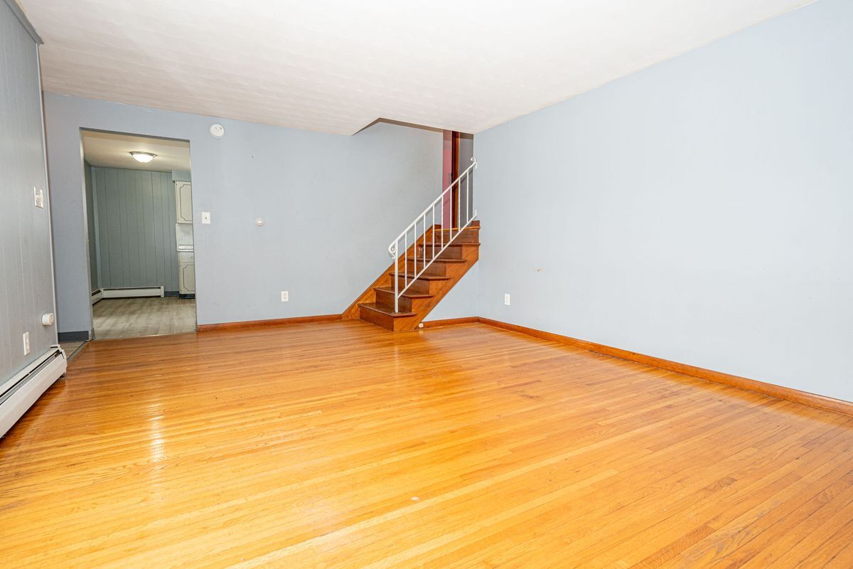 Building Photo - 24 Honduras Ln