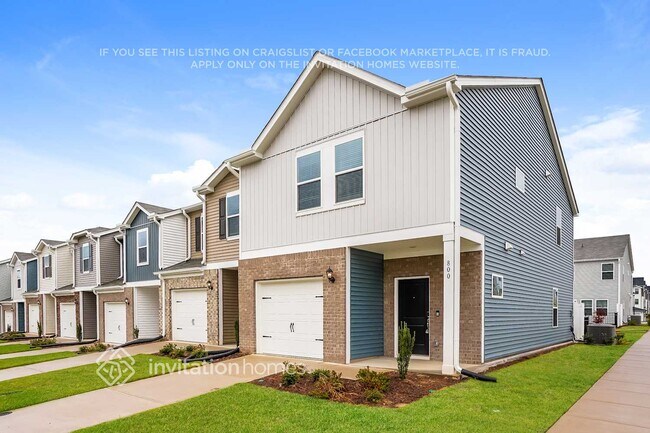 Building Photo - 800 Holiday Pk Ln