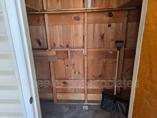 Building Photo - 411 Forbes Ave W