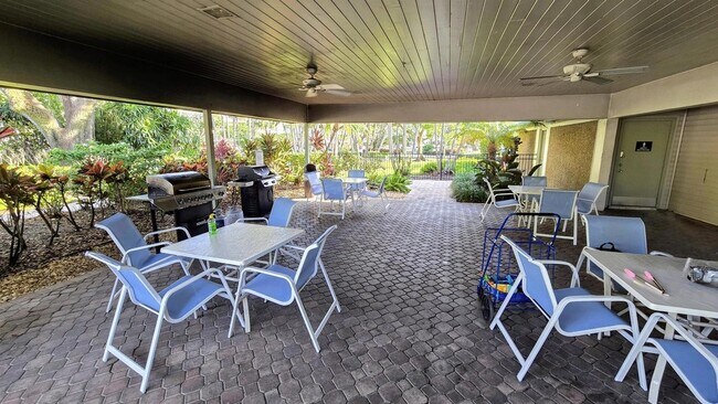 Building Photo - 3100 N Course Ln