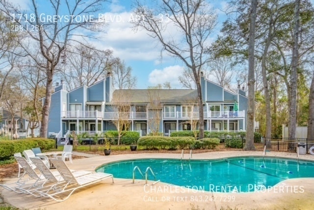 Building Photo - 1718 Greystone Blvd