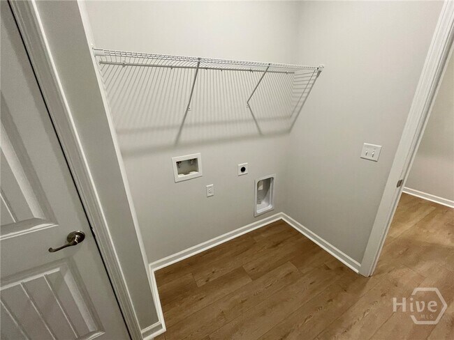 Building Photo - 750 Sessile Oak Dr