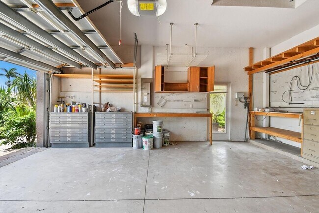 Building Photo - 13792 Long Lake Ln