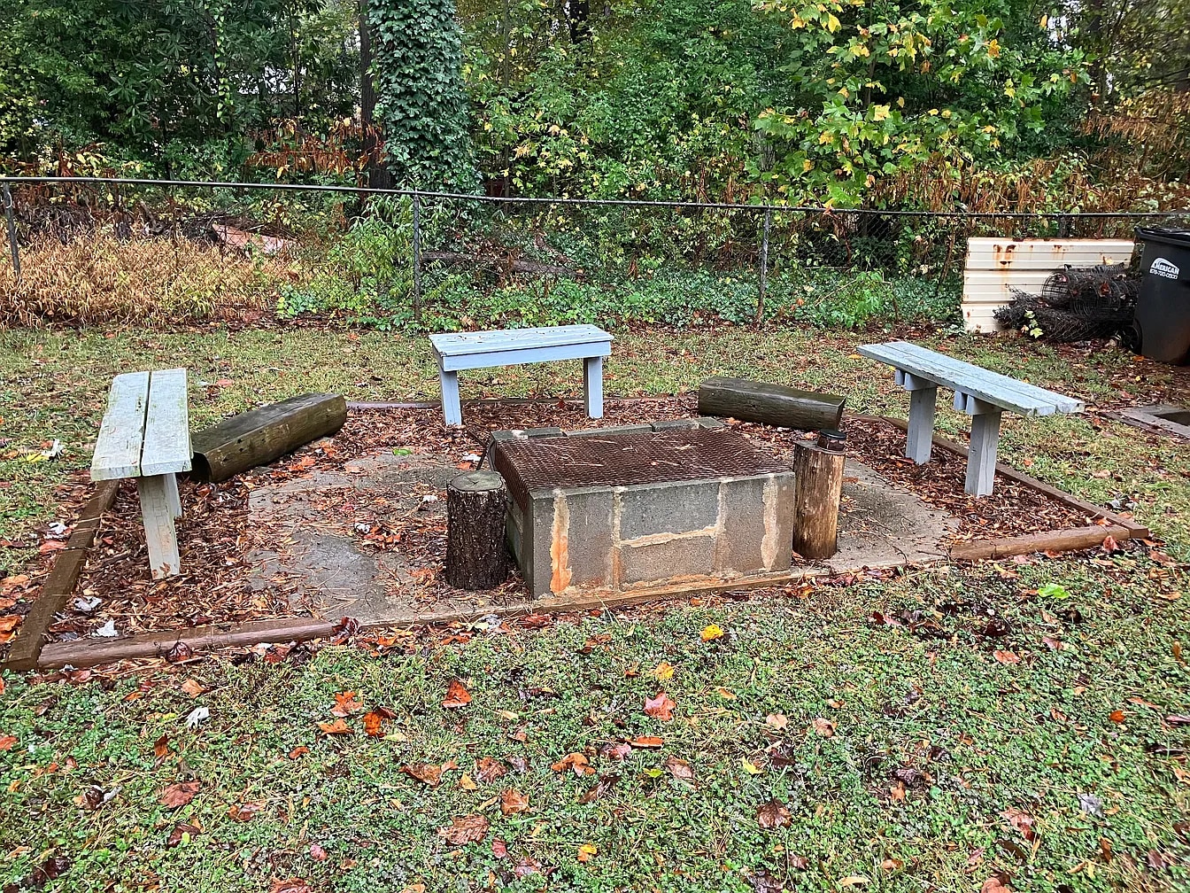 Building Photo - Room in Duplex on Vonda Ln SW