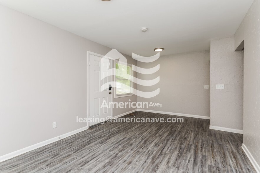 Building Photo - 4551 Curundu Ave