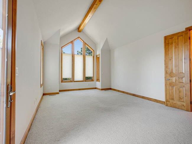 Building Photo - 30296 Snowbird Ln