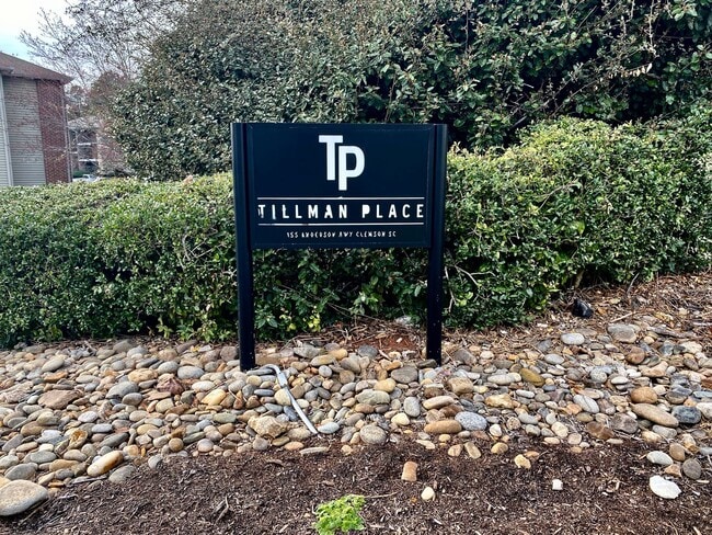 Building Photo - Tillman Place, 533