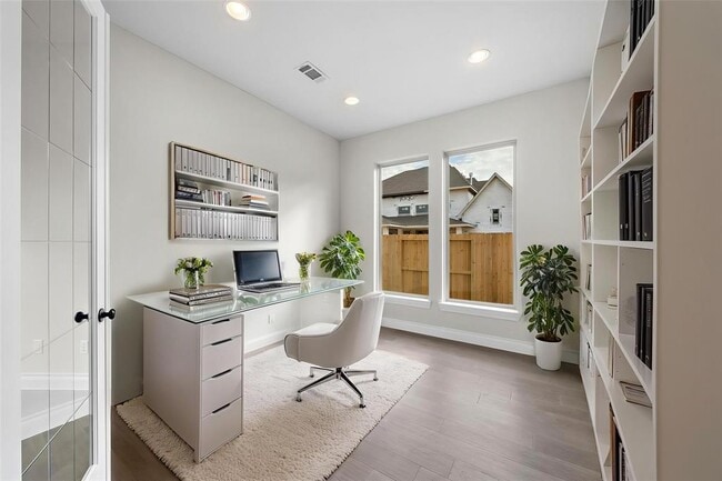Building Photo - 12602 Dusky Sunrise Ct