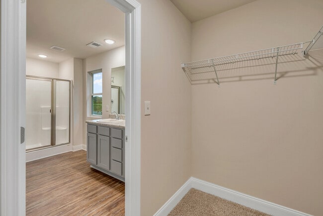 Building Photo - 7211 Berrywood Ct NW