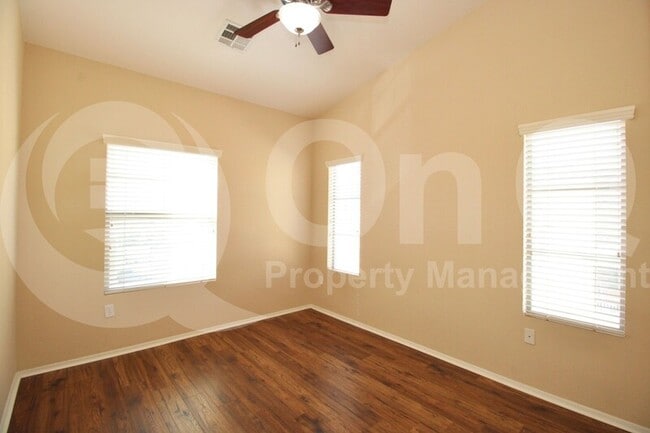 Building Photo - 240 W Juniper Ave