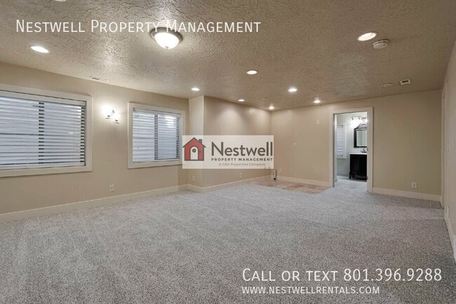 Building Photo - 1327 Urbandale Ln