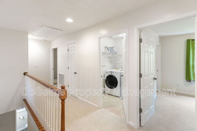 Building Photo - 1405 S Glenleigh Ct