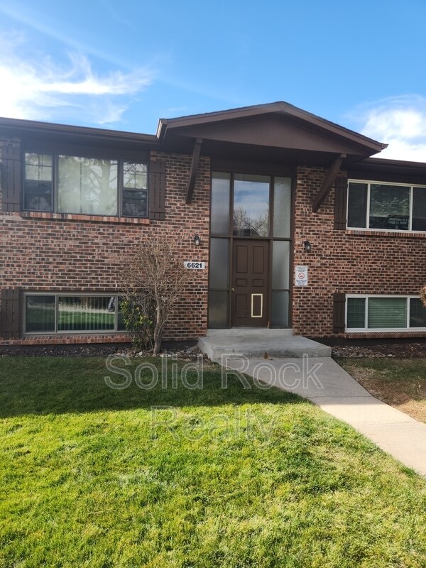 Building Photo - 6621 Dublin Loop W