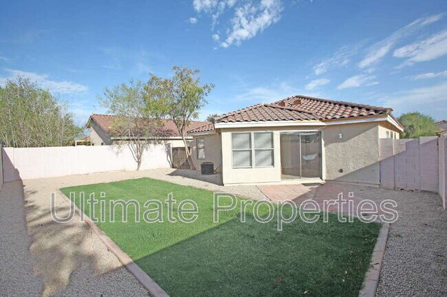 Building Photo - 10526 W Via Del Sol