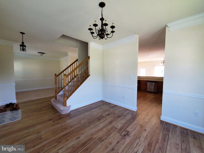 Building Photo - 233 Kanter Dr