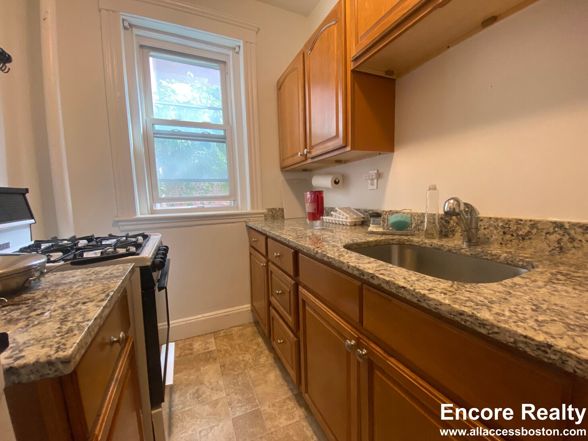 Building Photo - 1444 Commonwealth Ave