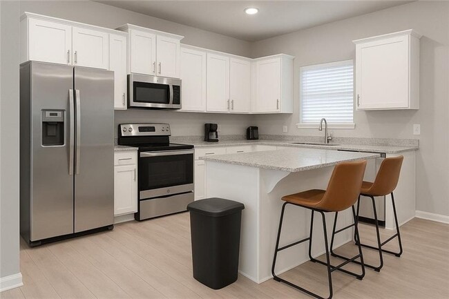 Building Photo - 1211 N Sicily Ln