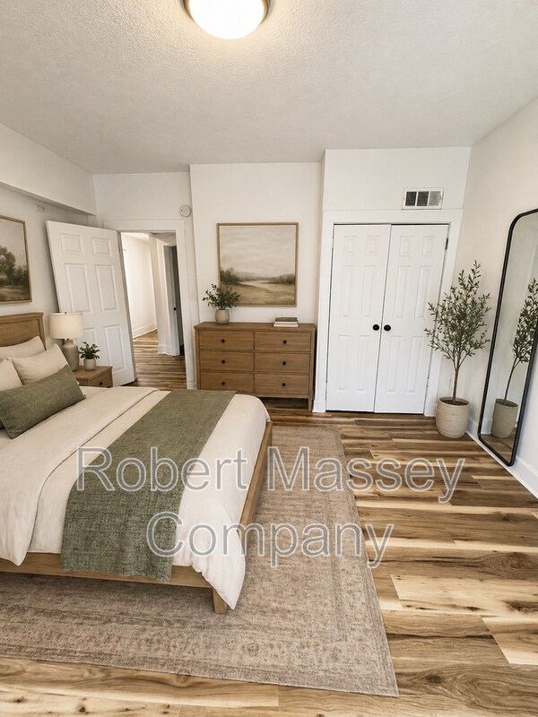 Building Photo - 1618 Ellwood Ave