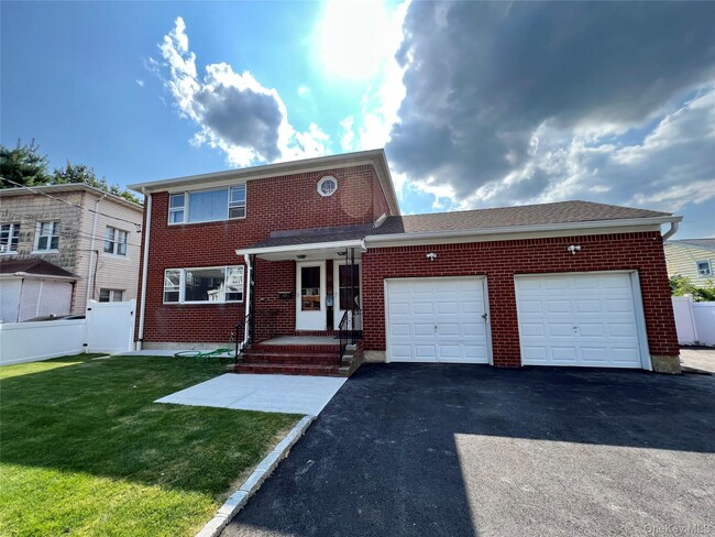 Primary Photo - 10 Dougherty St