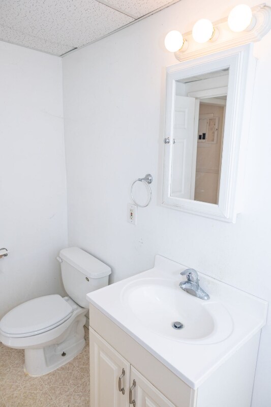 Building Photo - 7634 Thomas St