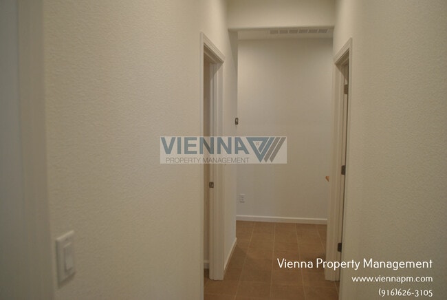 Building Photo - 111 Chesapeake Ct