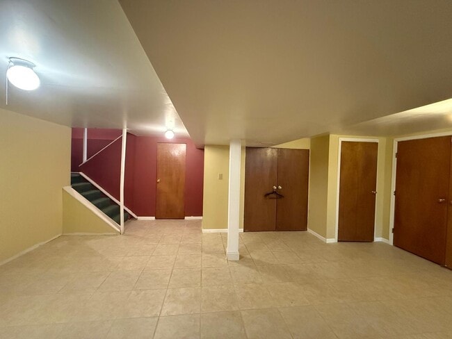 Building Photo - 7574 Allenwood Ct
