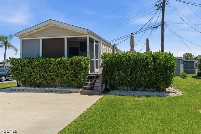 Building Photo - 5558 Palm Beach Blvd