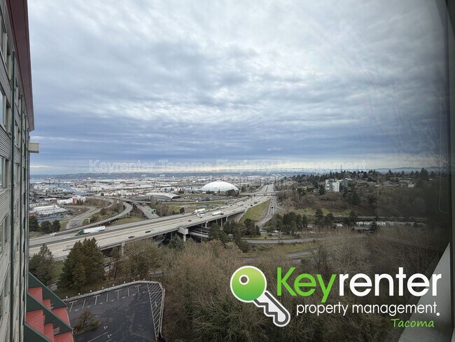 Building Photo - 3201 Pacific Ave