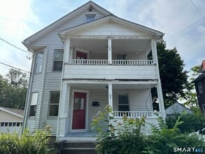 Building Photo - 22 Donahue Pl