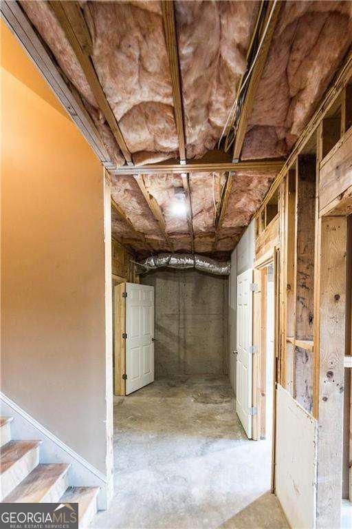 Building Photo - 8465 Bethel Ridge Ct