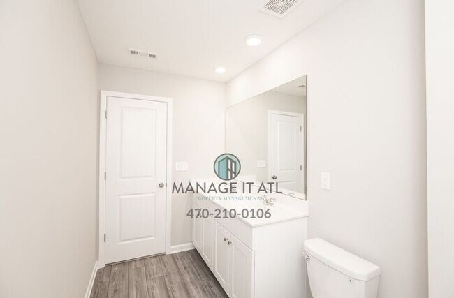 Building Photo - Brand New 4 Bedroom home