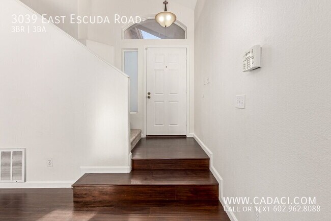 Building Photo - 3039 E Escuda Rd