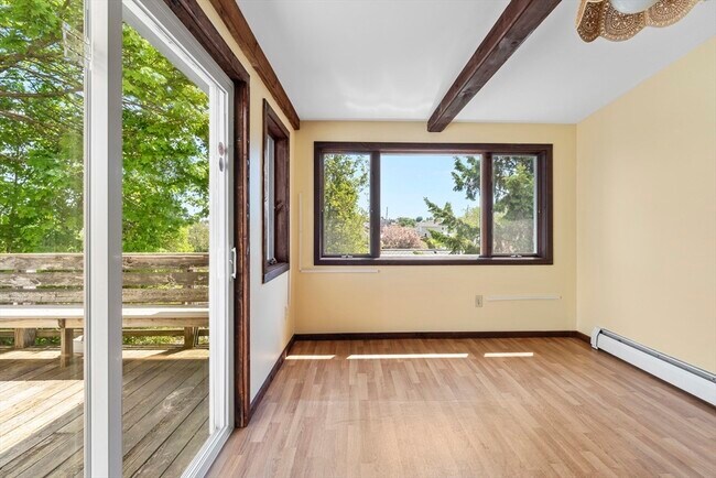 Building Photo - 12 Folger Ave