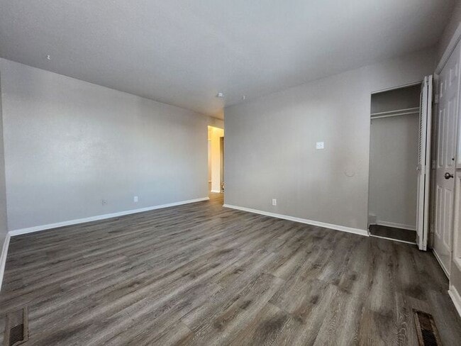 Building Photo - Charming 2-Bedroom Duplex | Limited-Time Offer: Save 50% on Next Month’s Rent!