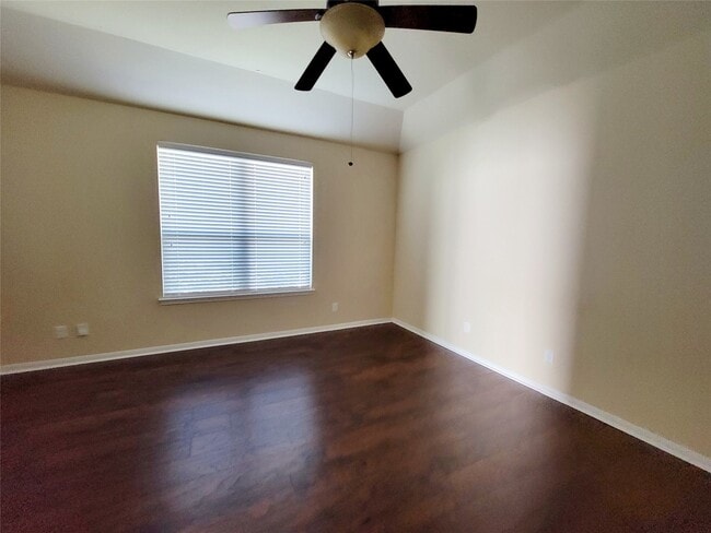 Building Photo - 9415 Harmony Lake Ln