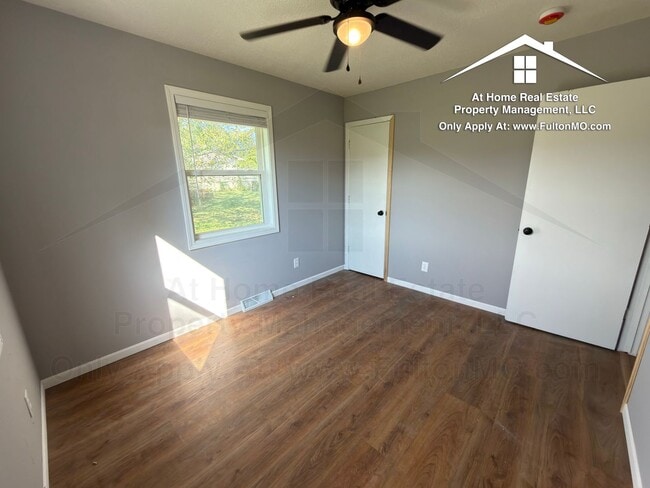 Building Photo - 607 Crestwood Dr