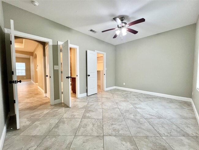 Building Photo - 2741 Amber Ave